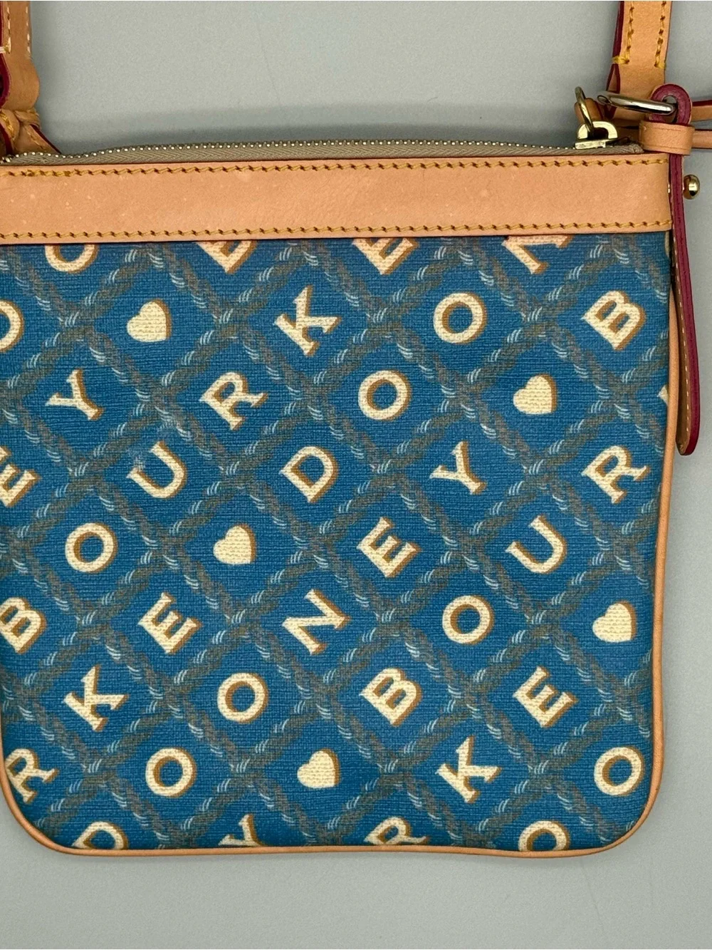 Dooney & Bourke authentic dooney
